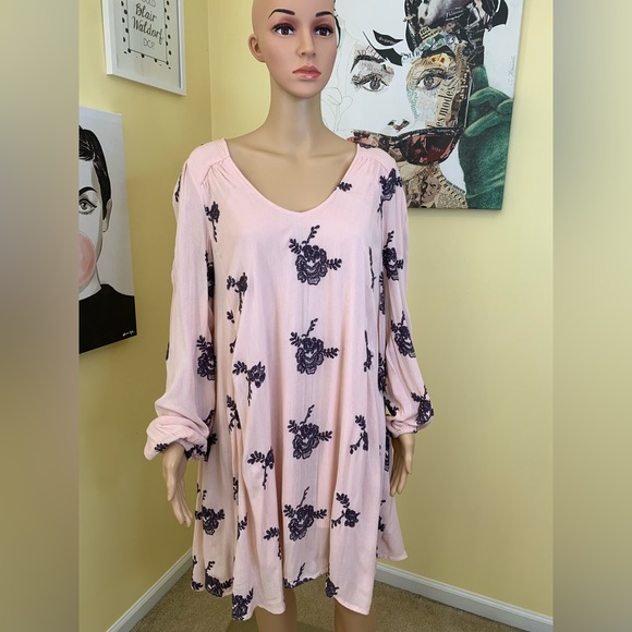 💫HP‼️💫 FREE PEOPLE “Emma” Embroidered Swing Dress in Blush Pink, Size Large - Picture 15 of 15